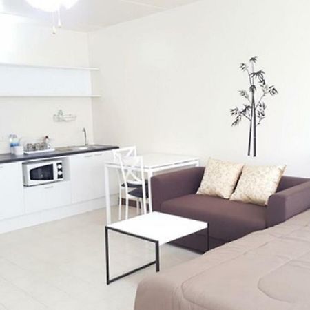 Popular Condo C6 暖武里 外观 照片