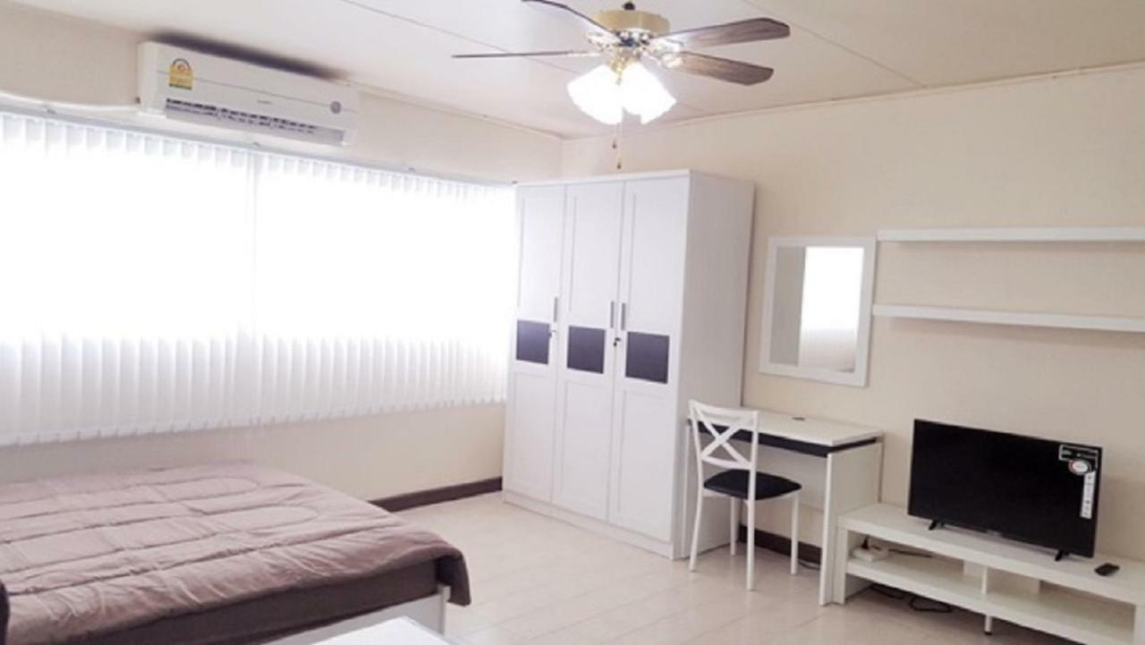 Popular Condo C6 暖武里 外观 照片