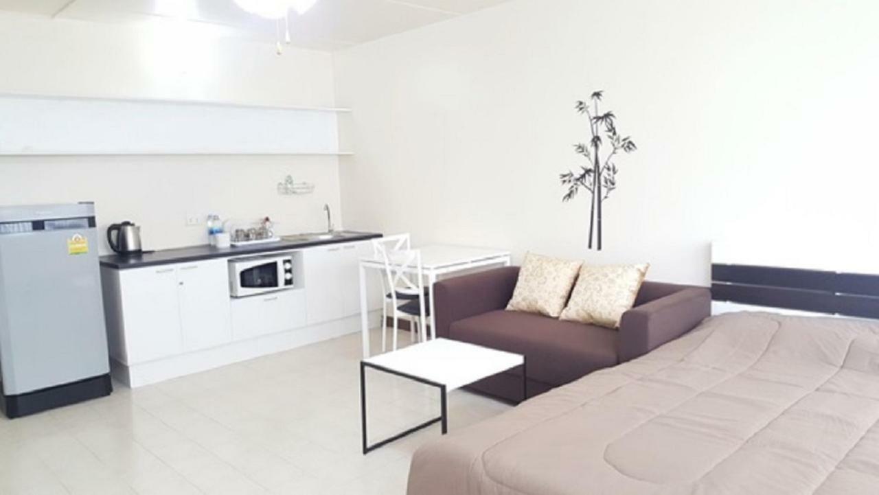 Popular Condo C6 暖武里 外观 照片